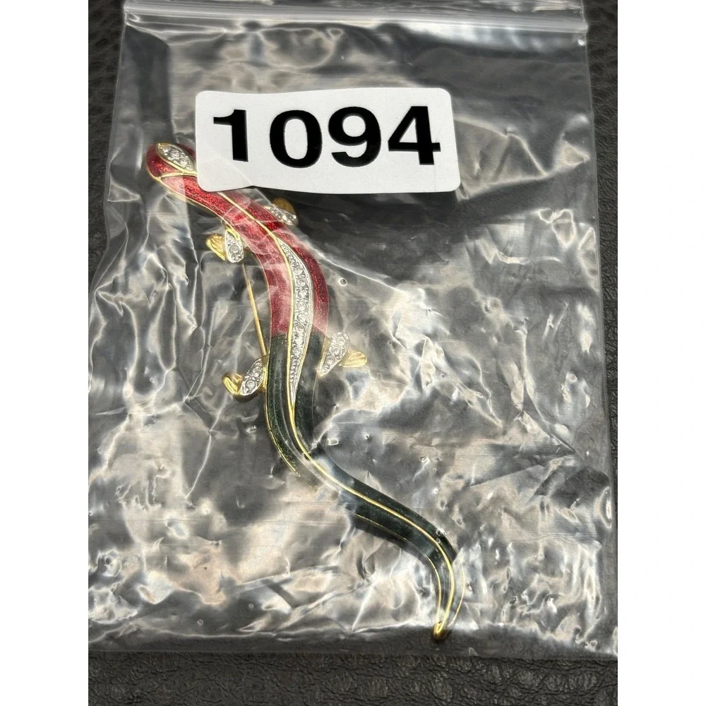 Vintage Red Green Enamel Rhinestone Crystal Lizard Salamander Brooch Pin